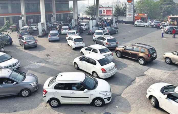 Delhi seeks lifting of fuel ban on overage vehicles, to work for ending other restrictions on them
