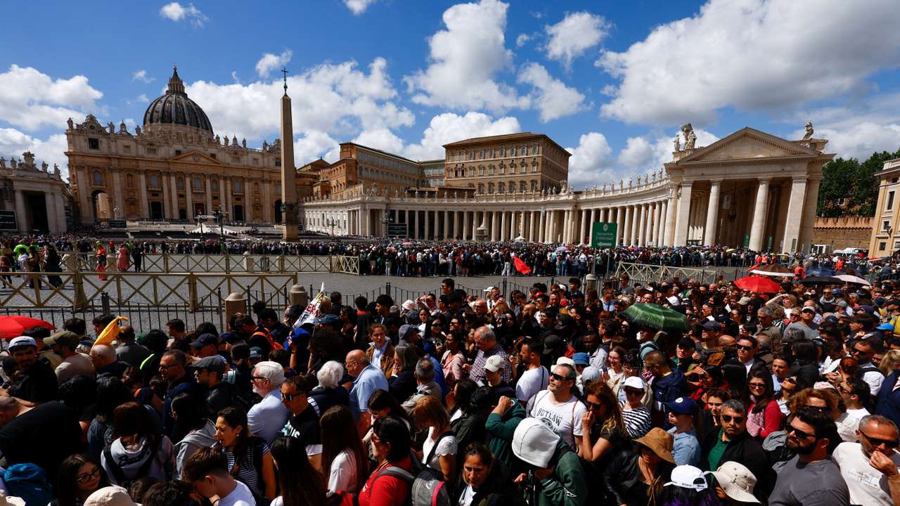 Pope Francis lies in state in St. Peter's Basilica at the Vatican