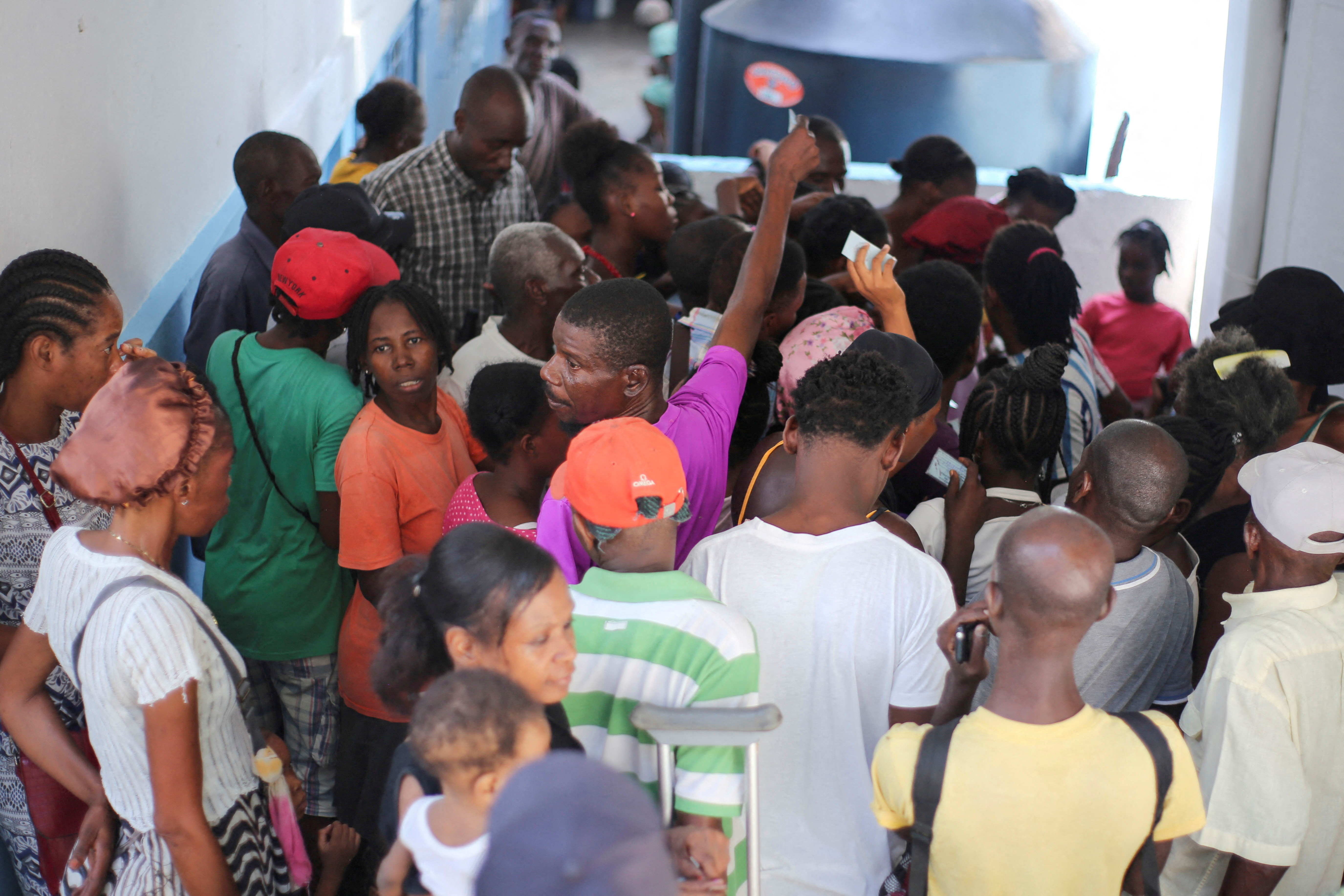 FILE PHOTO: Haiti conflict drives thousands toward famine