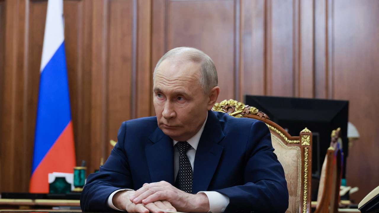 Russian President Vladimir Putin meets with State Duma Speaker Vyacheslav Volodin in Moscow