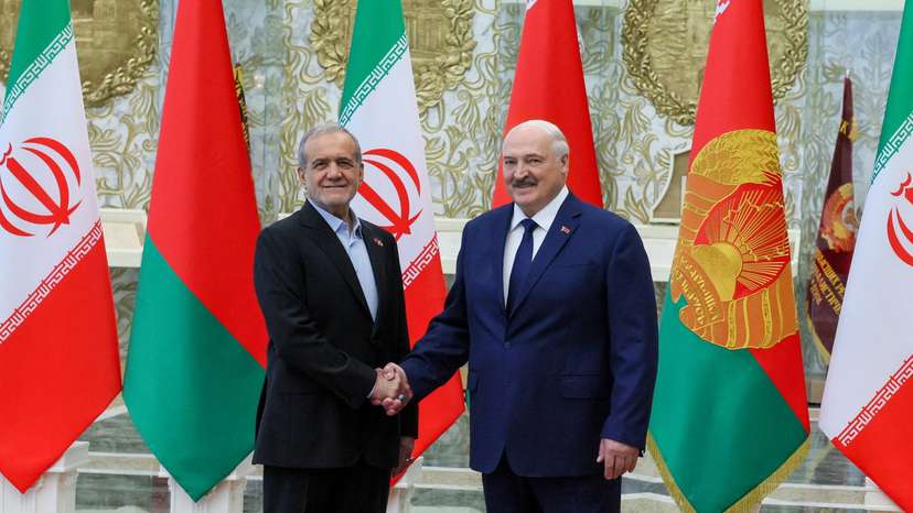 Belarusian President Lukashenko and Iranian President Pezeshkian meet in Minsk