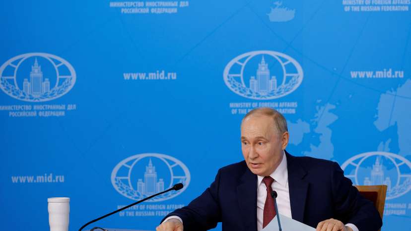 Russia's President Putin meets foreign ministry's leadership