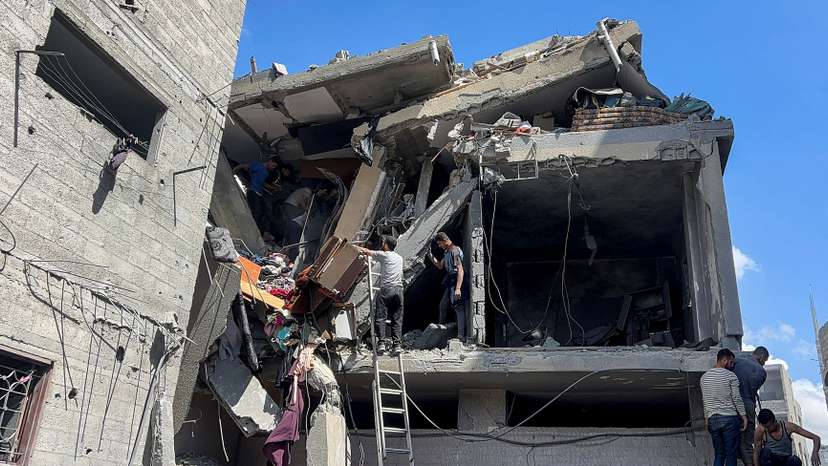 Aftermath of an Israeli strike, in Gaza City