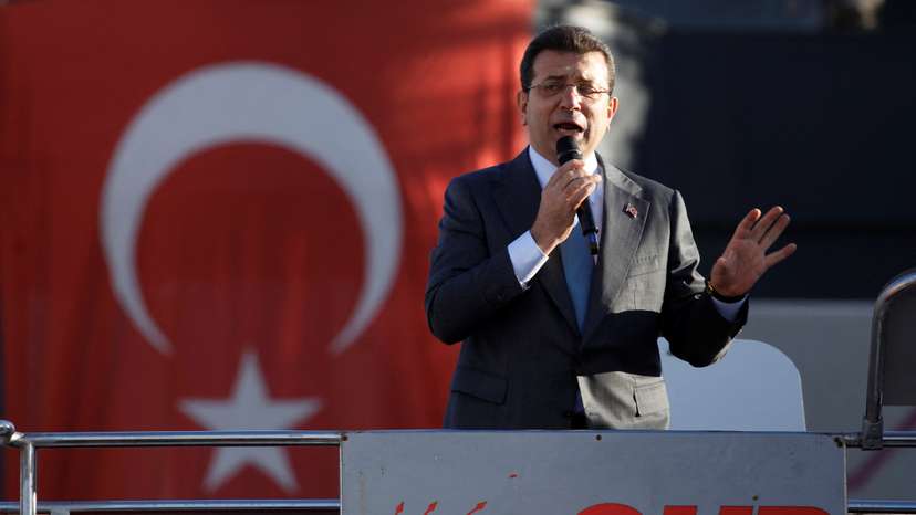 Turkish opposition protest after mayor arrested on terrorism charges, in Istanbul