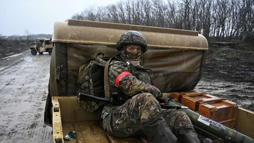 Russian soldiers undergo combat training in Krasnodar region