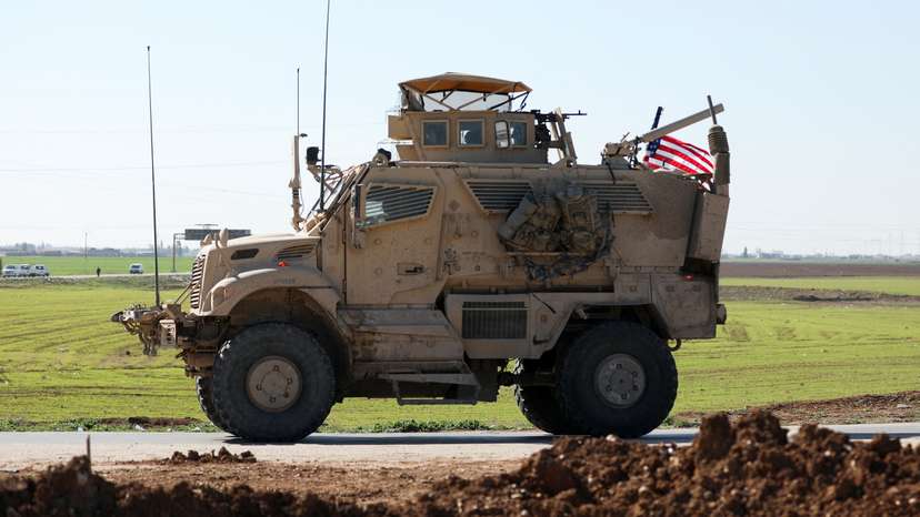 U.S. military vehicles move towards Iraqi Kurdistan region