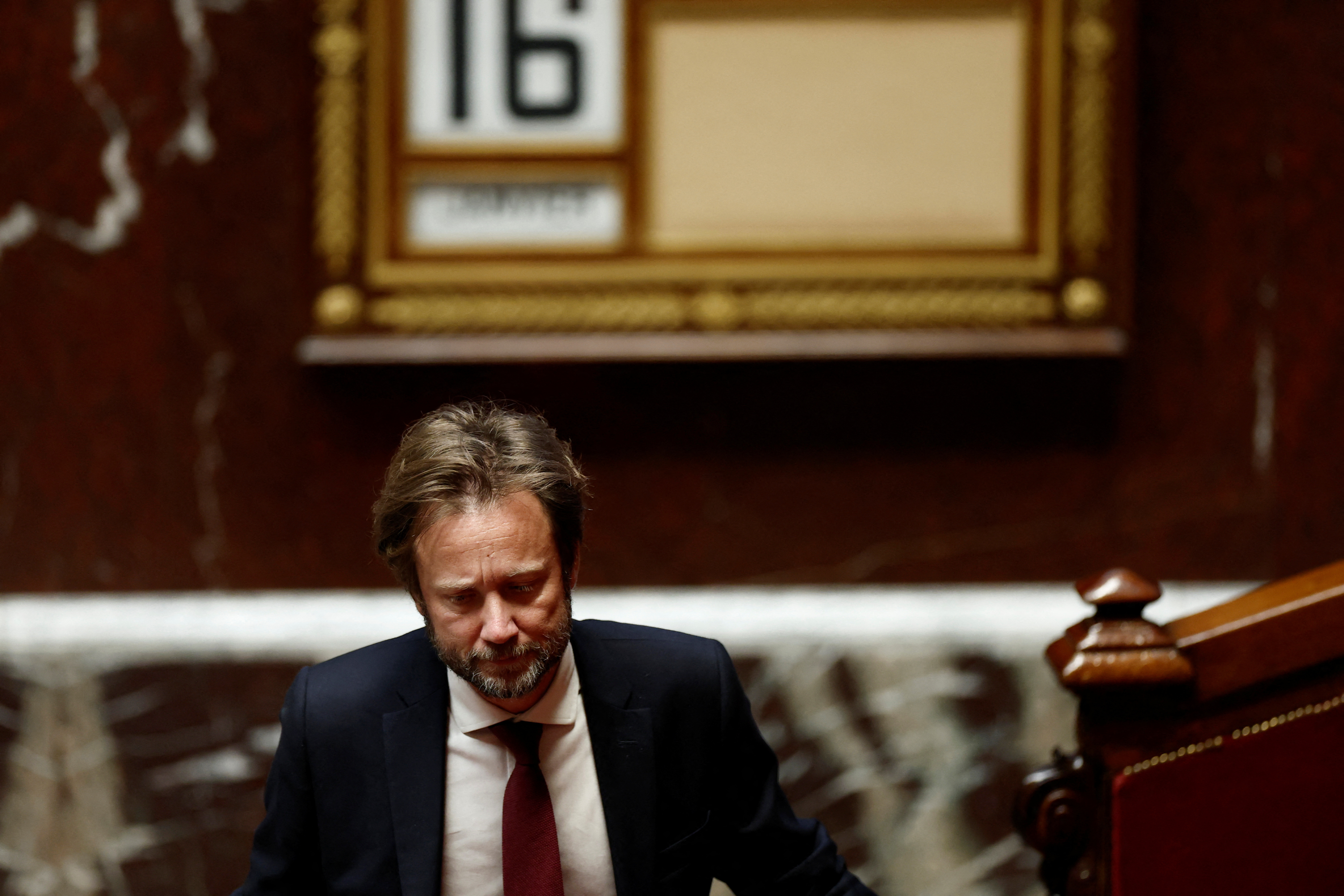 Lawmakers vote on no-confidence motion against the French government