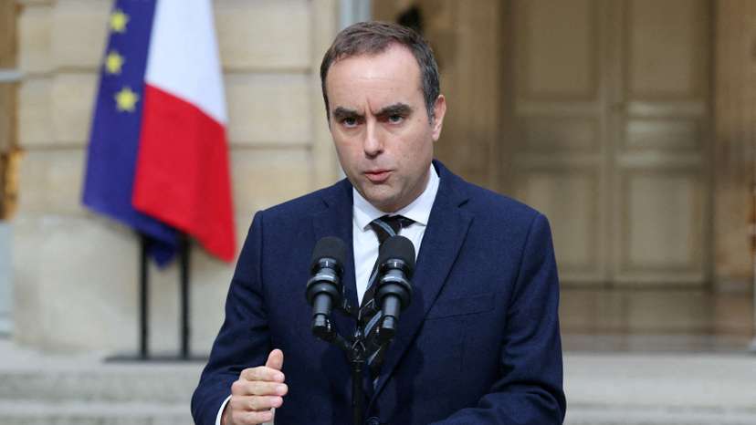 FILE PHOTO: French PM Lecornu meets French political parties in Paris