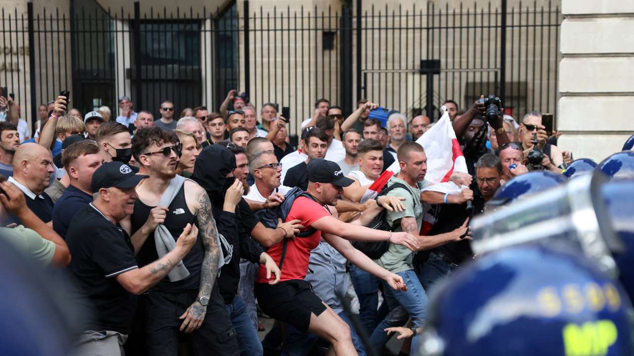 People protest illegal immigration, in London