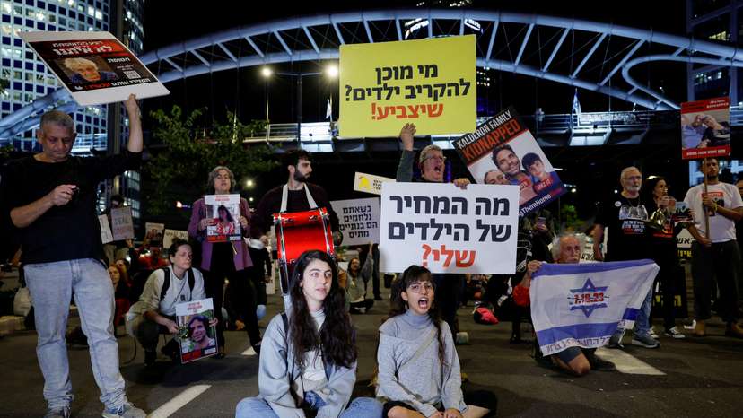 Demonstration demanding the liberation of hostages who are being held in the Gaza Strip, in Tel Aviv