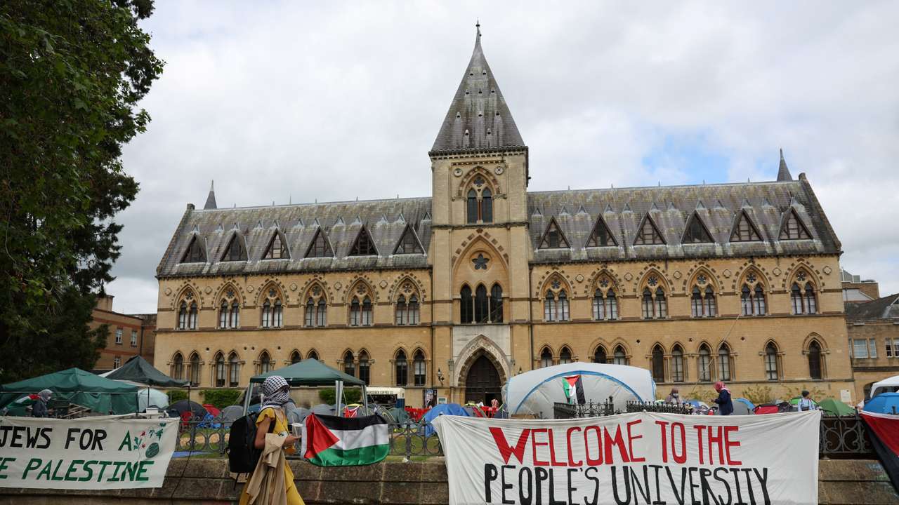Students protest in support of Palestinians in Gaza at Oxford University