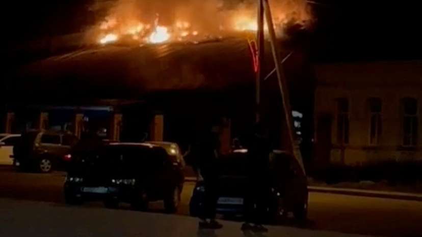 A view of a fire at Korenevsky Plant low-voltage equipment in Korenevo