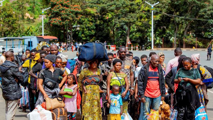 Congolese civilians who fled from Bukavu return home through Rusizi border