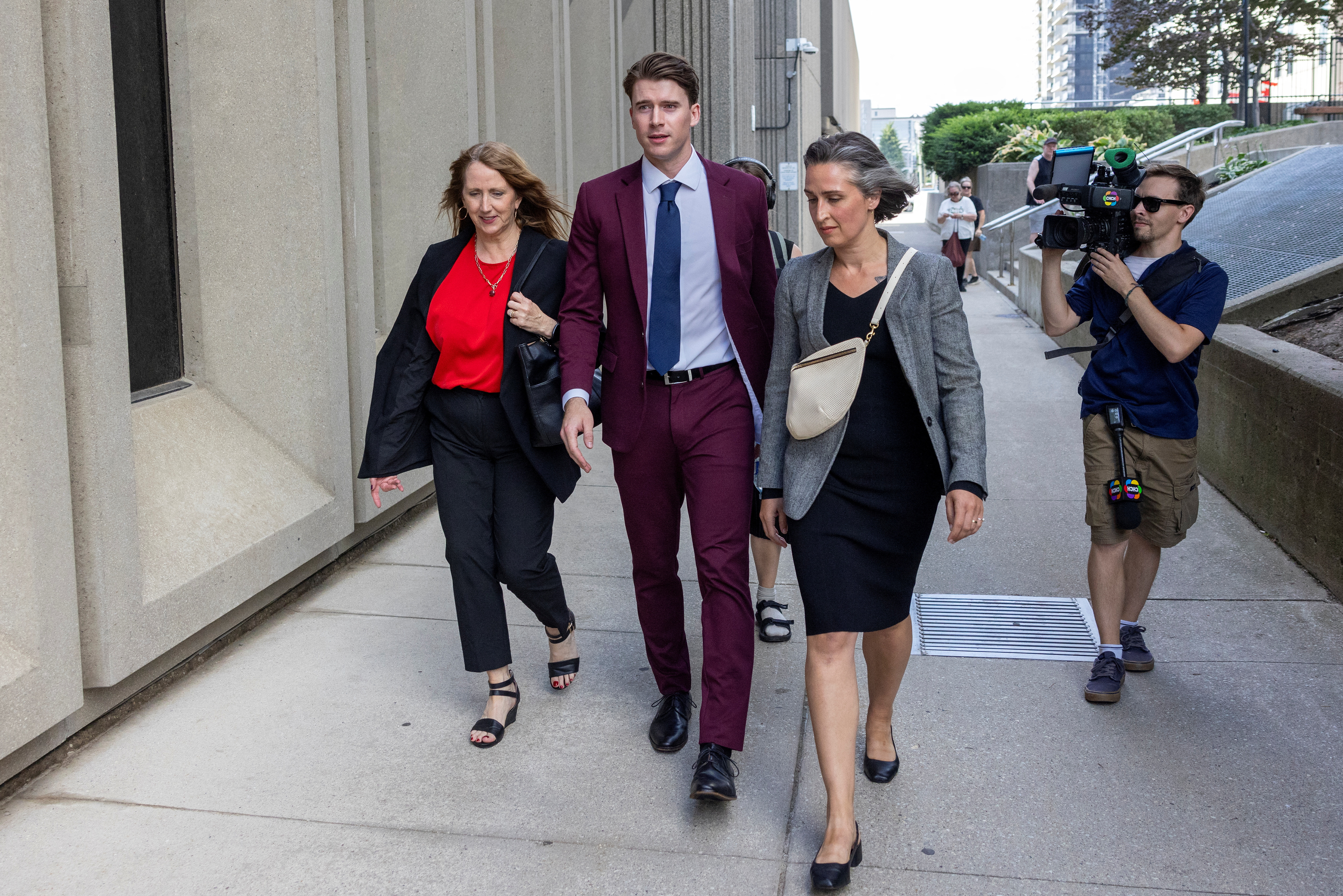 Sexual assault trial against five teammates on Canada's 2018 gold medal-winning world junior hockey team