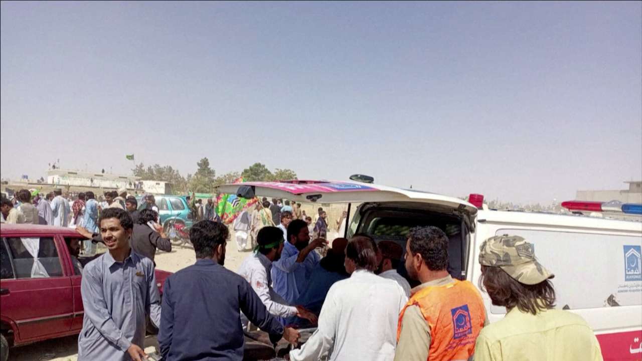 Suicide blast in southwest Pakistan