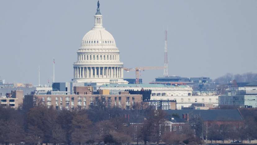 American Eagle flight 5342 crashes in the Potomac River near Ronald Reagan Washington National Airport
