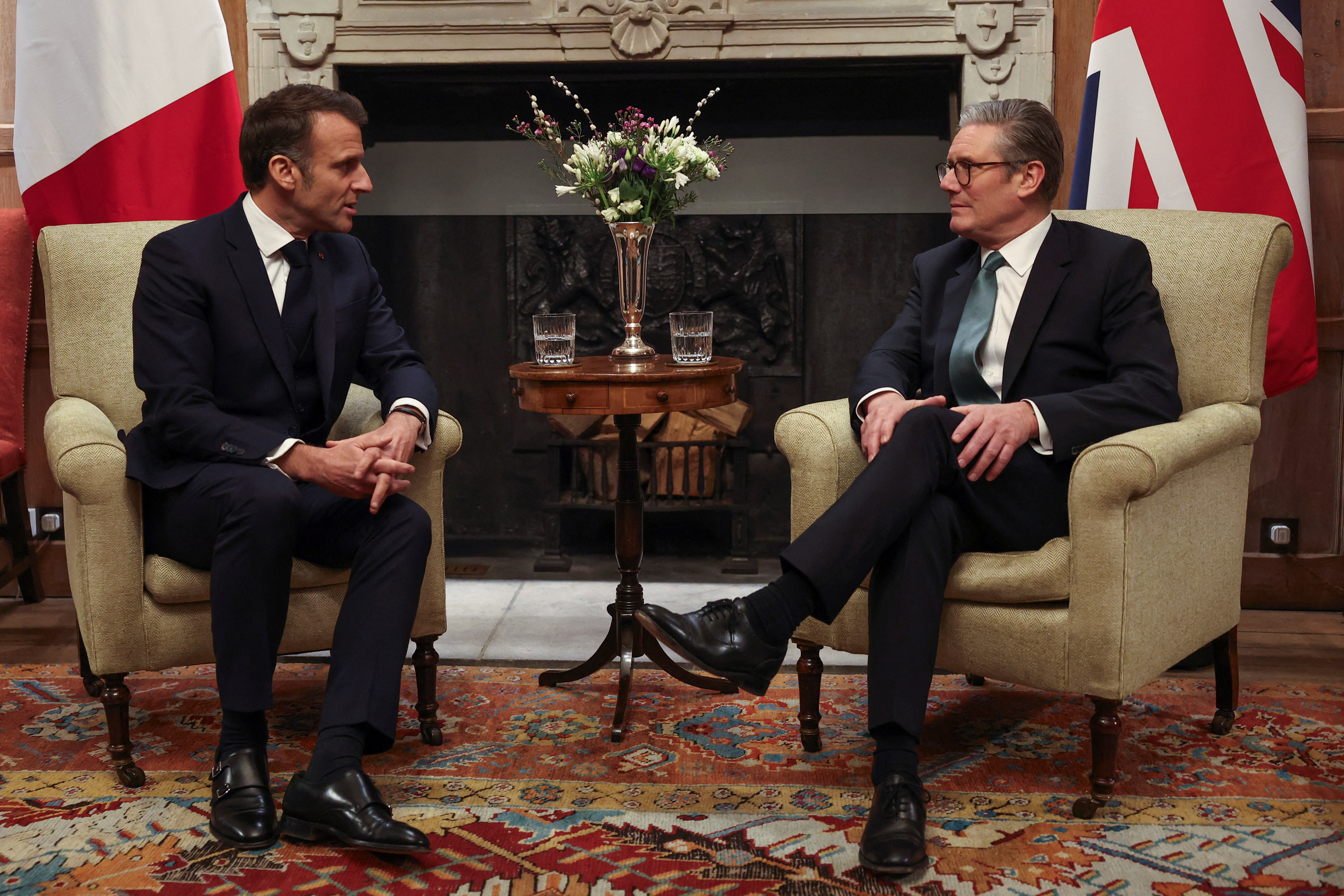 British PM Starmer meets French President Macron at Chequers