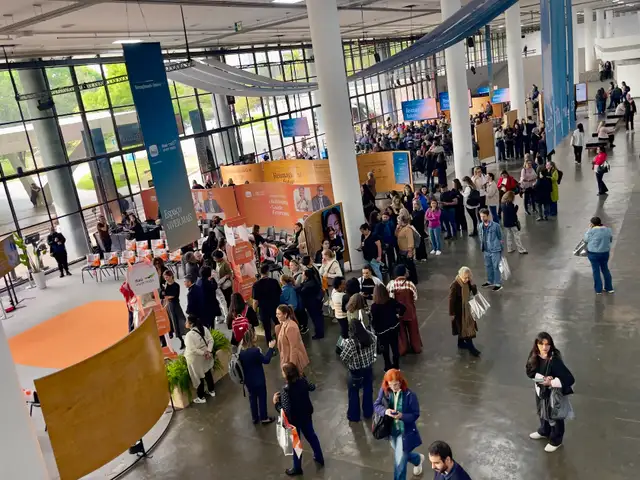 Evento reúne mais de 300 palestrantes.