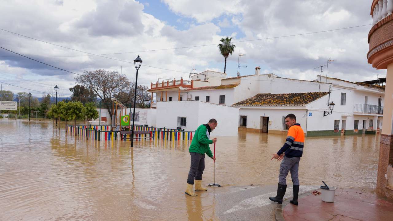 Storm Laurence hits Spain