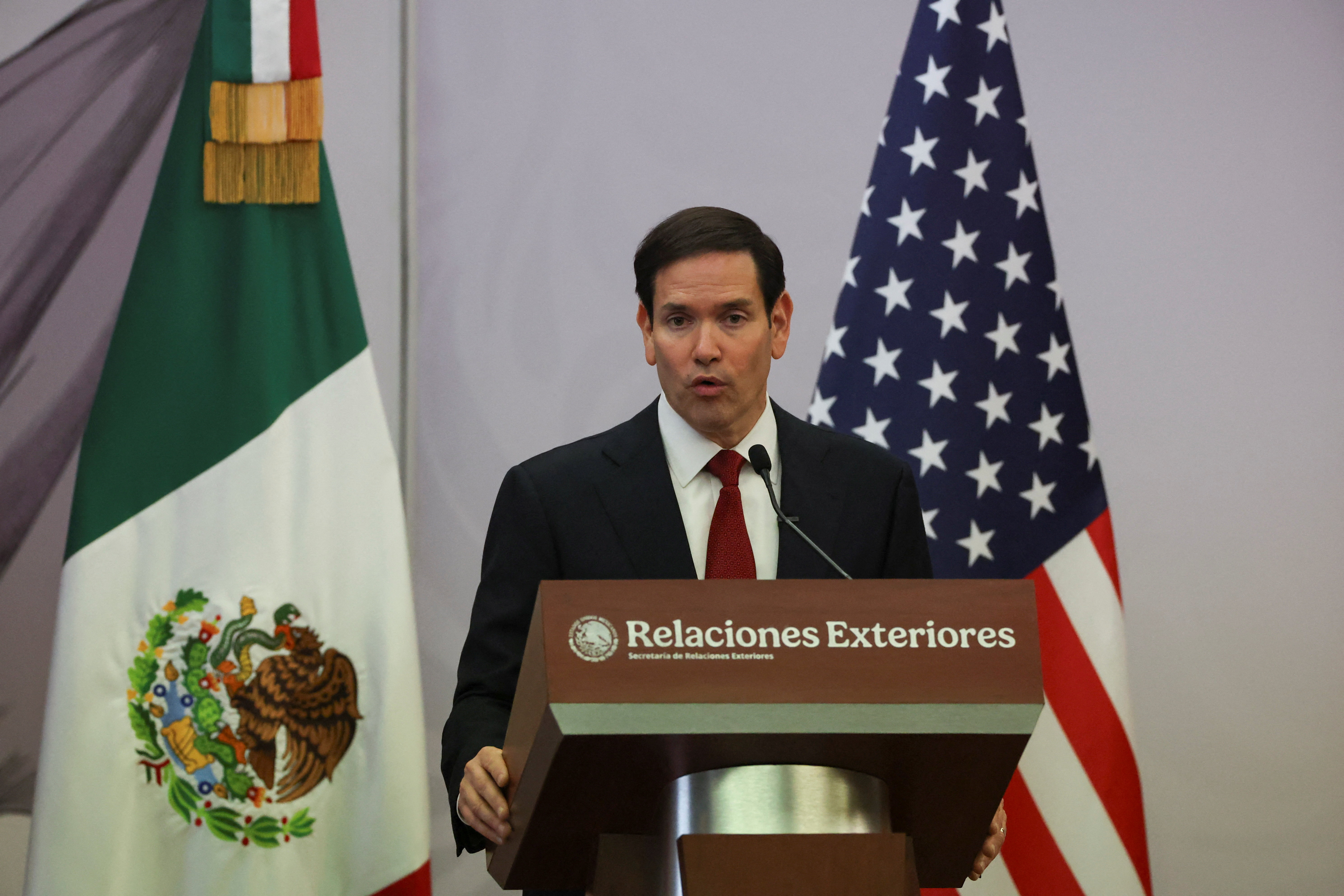 U.S. Secretary of State Marco Rubio and Mexico's Foreign Minister Juan Ramon de la Fuente attend a press conference, in Mexico City