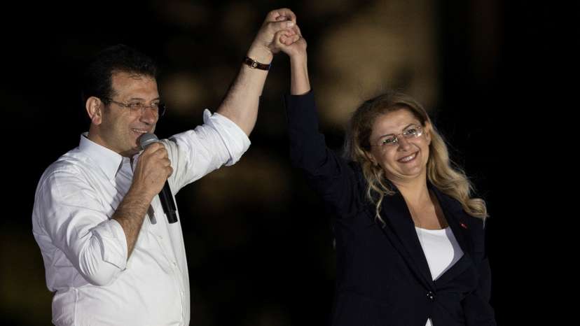Women boosted opposition election success in conservative Turkish cities