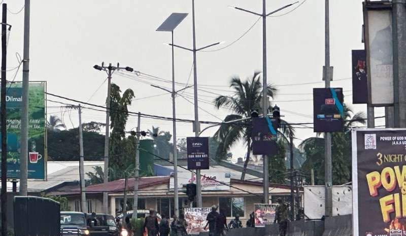 Unidentified gunmen attack military armory in Freentown.