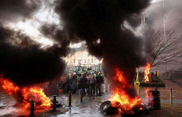 Farmers protest in Brussels