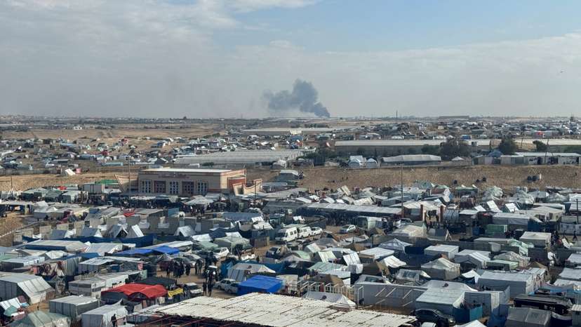 Smoke rises during an Israeli ground operation in Khan Younis