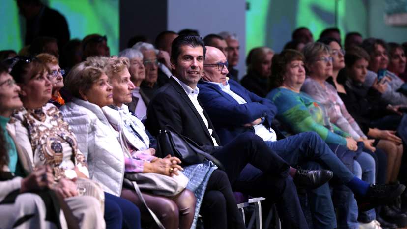 Bulgaria holds seventh election in four years as coalitions fail again