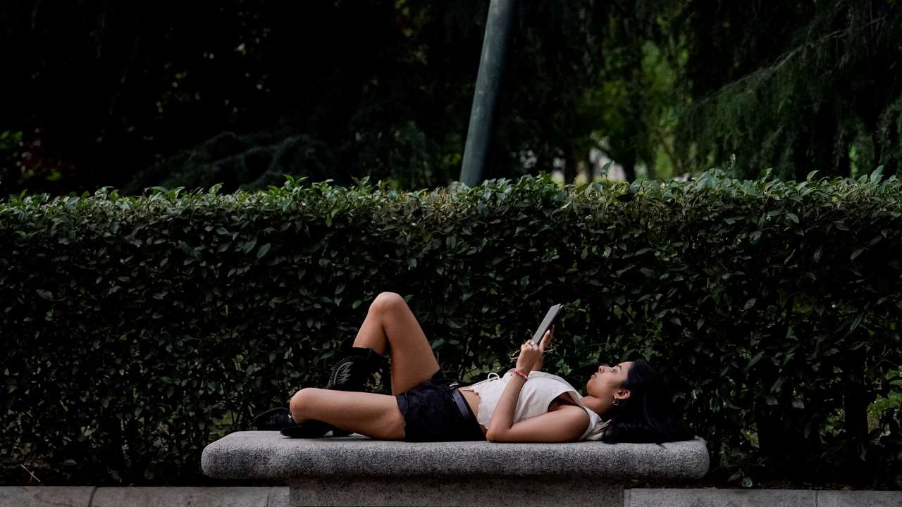 FILE PHOTO: Spain faces unusually high temperatures during the spring