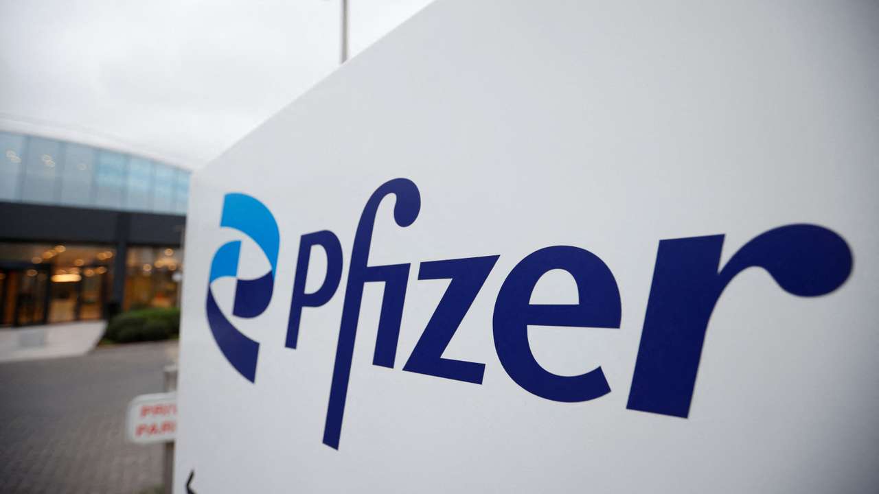Pfizer news conference in Puurs