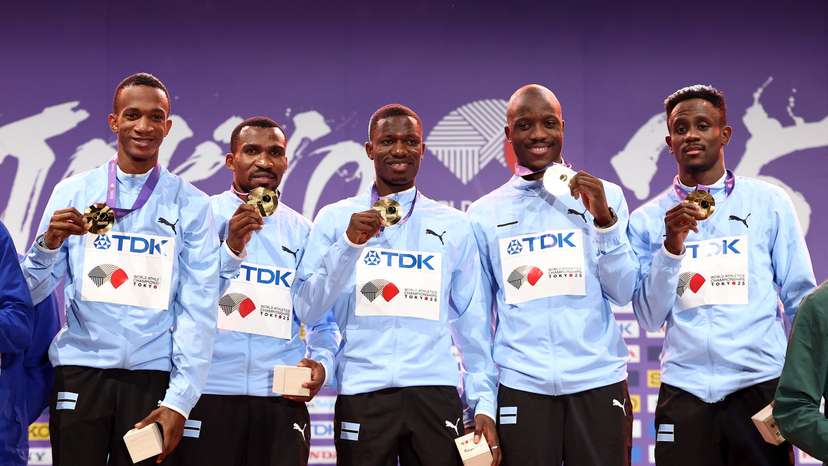 Men's 4 x 400m Relay Medal Ceremony