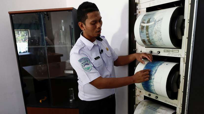 New tsunami warning device, a beacon of hope for Indonesians in Aceh