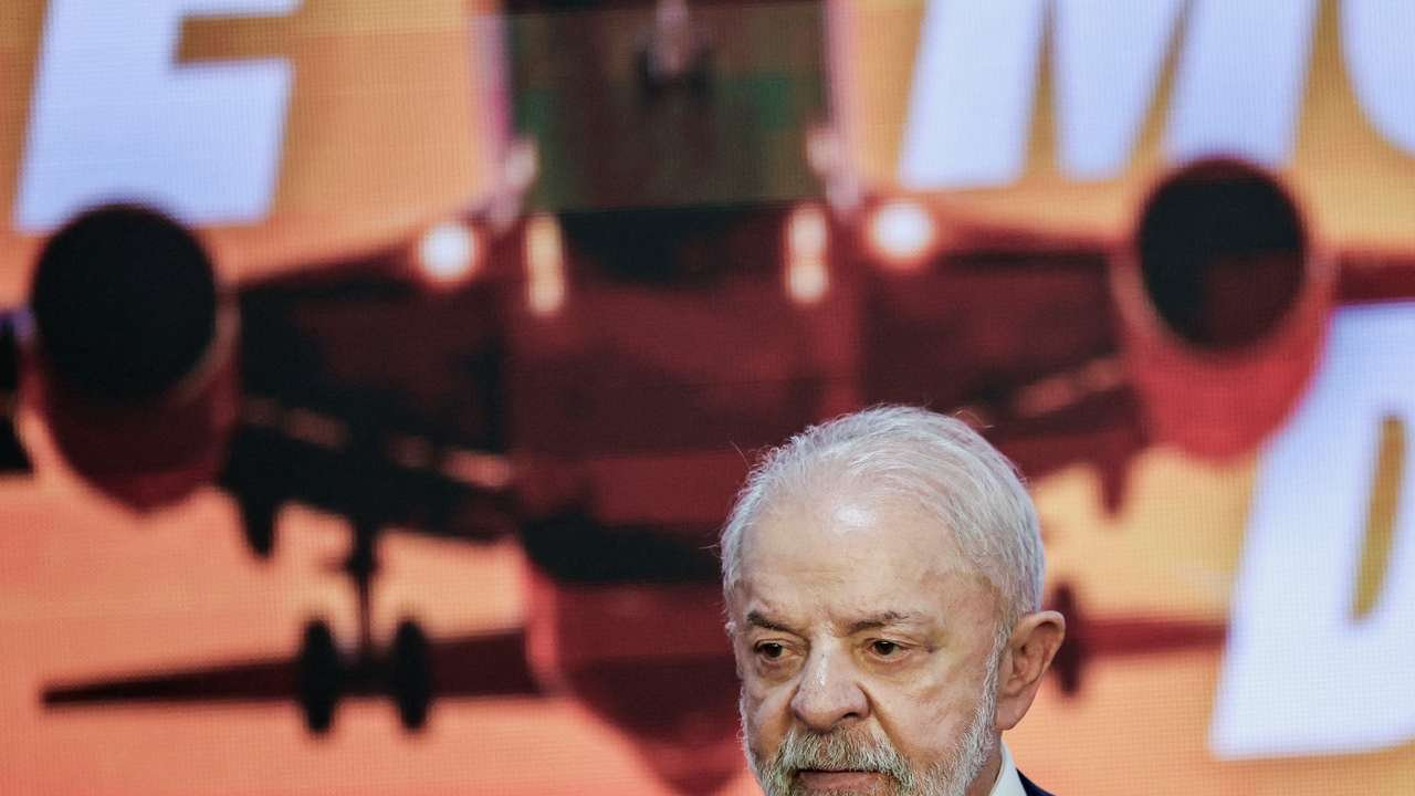 Brazil's Lula seen beating Flavio Bolsonaro in 2026 election, poll shows