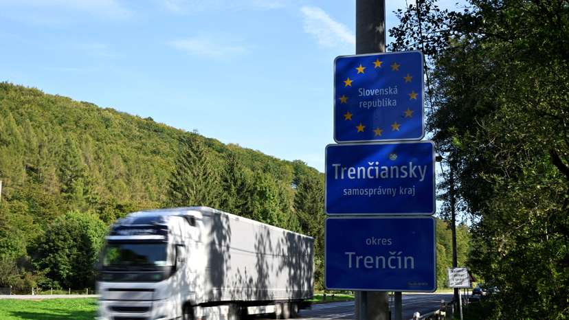FILE PHOTO: Czechs introducing temporary checks on Slovak border, minister says