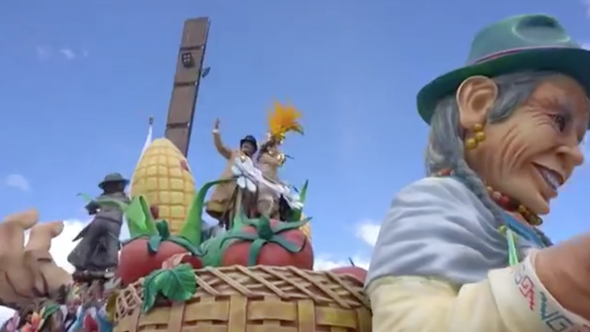 Locals and tourists celebrate in Colombia's Blacks and Whites Carnival