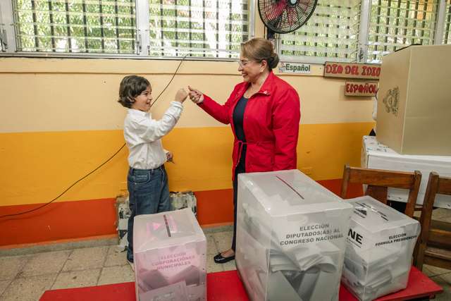 Honduran President Xiomara Castro casts her vote in Catacamas