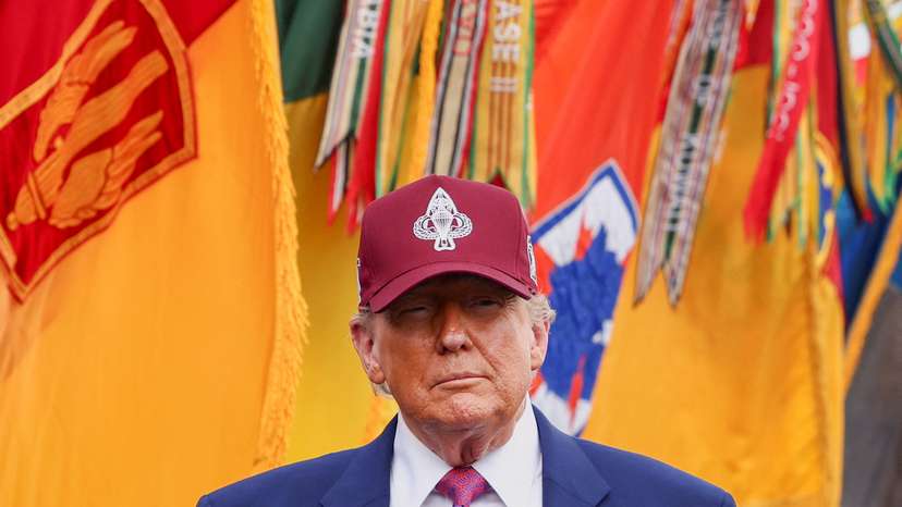 Trump visits Fort Bragg to mark U.S. Army anniversary