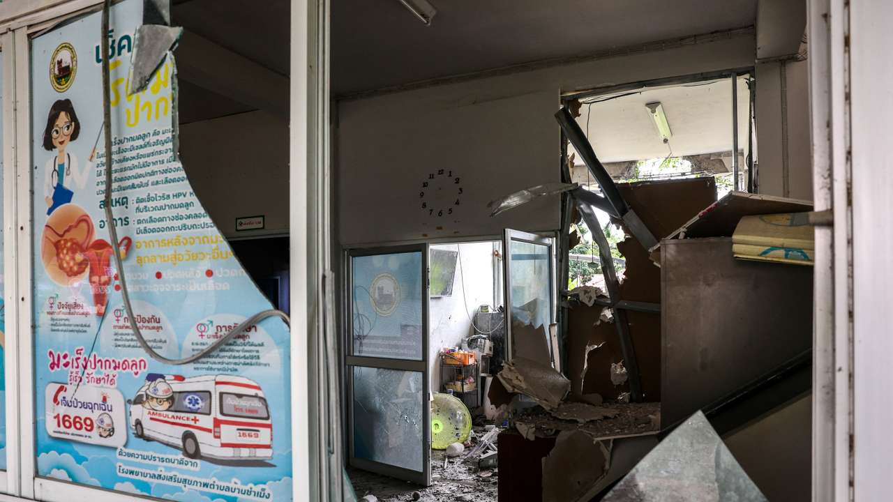 Thai-Cambodia border shelling continues despite Trump's ceasefire call