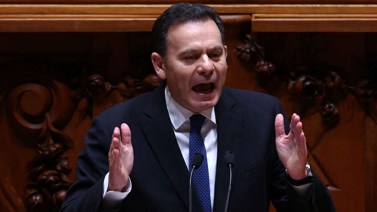 Confidence motion at the parliament, in Lisbon