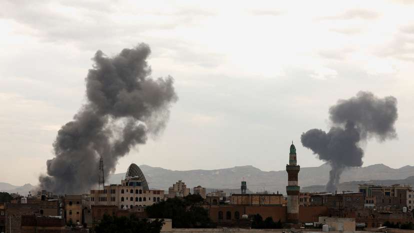 Smole billows following an Israeli air strike in Sanaa