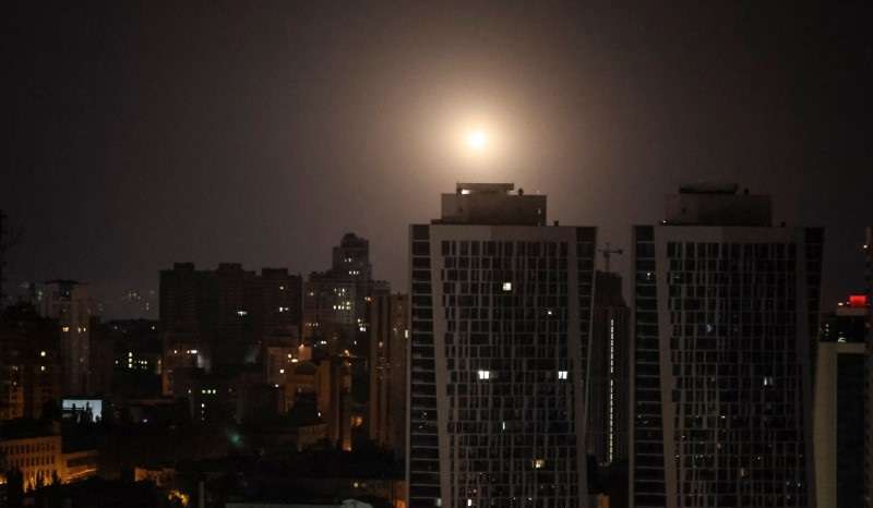 Russian missile and drone strike strike in Kyiv