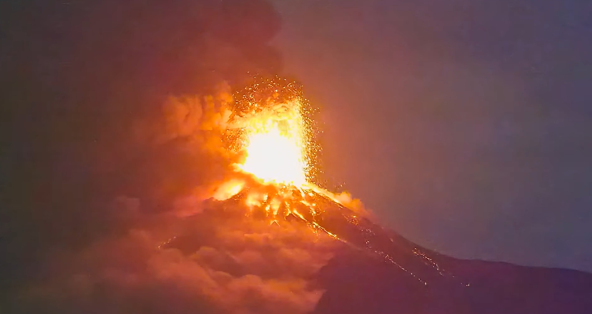 vulcao-guatemala-erupção