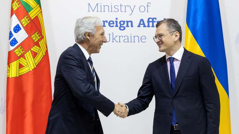 Ukrainian Foreign Minister Kuleba meets his Portuguese counterpart Gomes in Kyiv