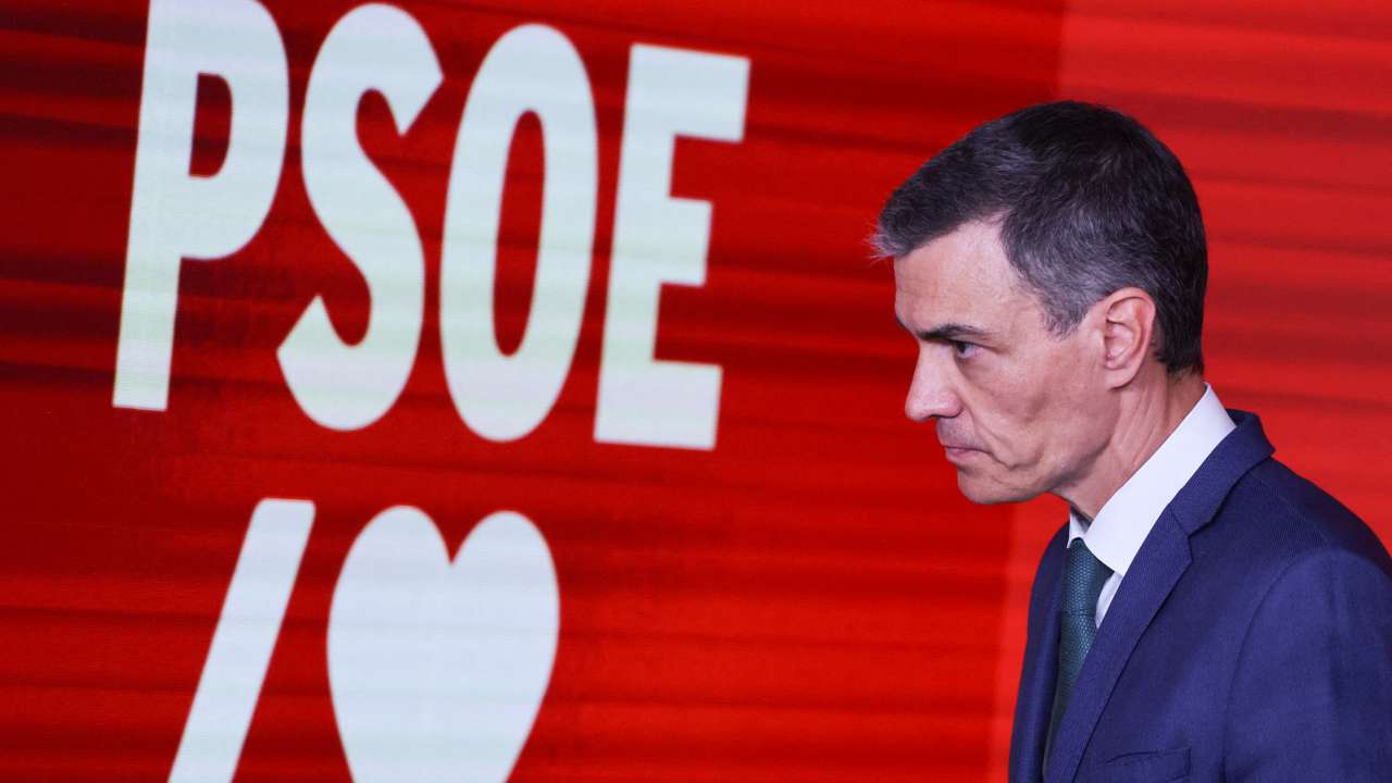 Spain's Prime Minister Pedro Sanchez, who is also a leader of the Socialist ruling party (PSOE), holds a press conference in Madrid