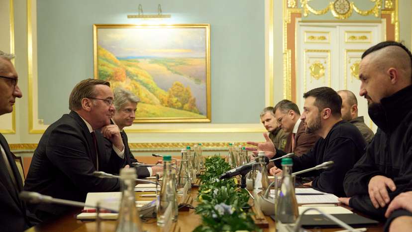 German Defence Minister Pistorius visits Kyiv