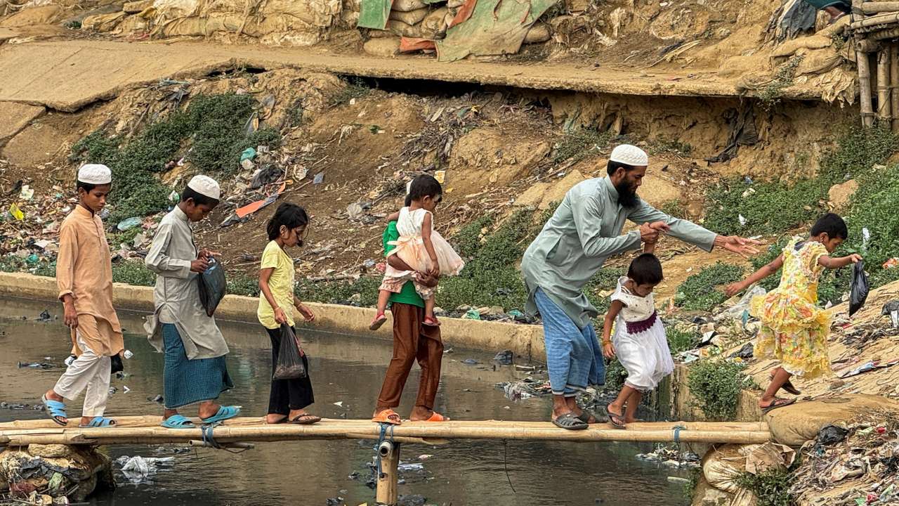 FILE PHOTO: Heatwave affects rohingya refugee camp in Cox's Bazar