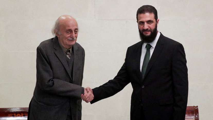 Lebanese Druze leader Walid Jumblatt visits Damascus