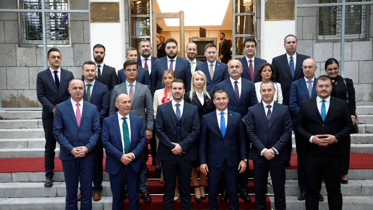 Montenegrin parliament convenes to vote on new government