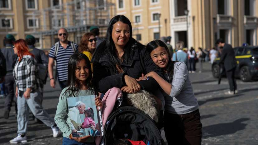 Pope Francis' passing revives memory of life-changing blessing for Filipino family